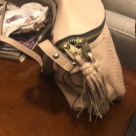 Handbag - Picture 3 of 4